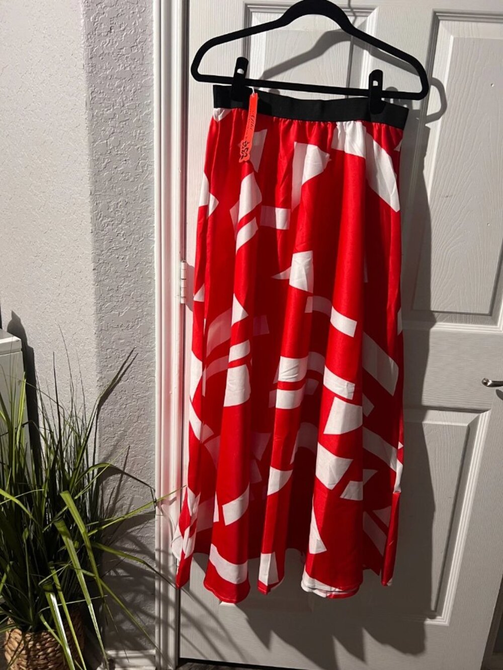 Albi NWT Womens XL Scarlet Red White Abstract Geometric Maxi Skirt Elastic